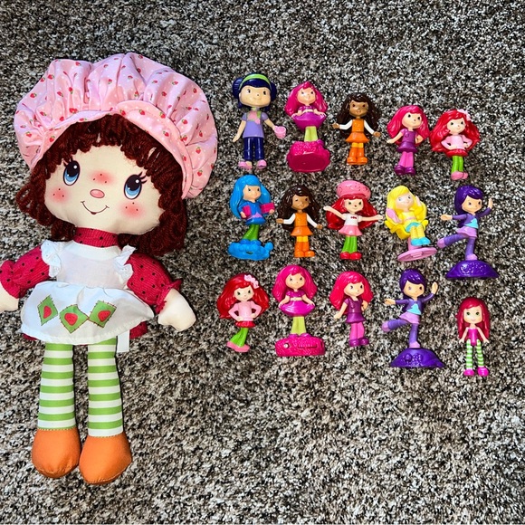 strawberry shortcake Toys Strawberry Shortcake Doll With Play